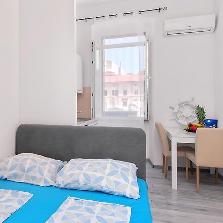 City Studio Market 5 - Rijeka Rent ภายนอก รูปภาพ