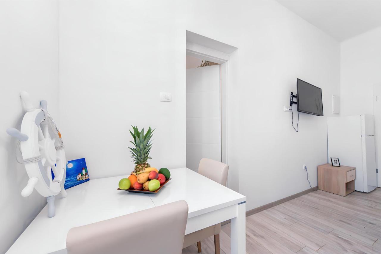 City Studio Market 5 - Rijeka Rent ภายนอก รูปภาพ